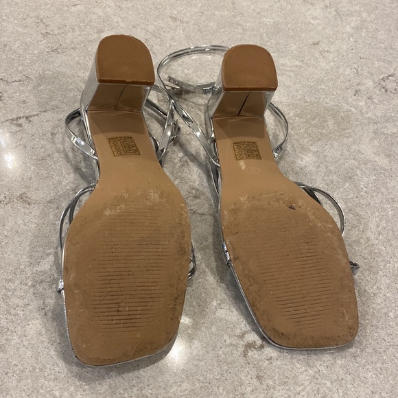 Lacuone strappy heels - Picture 4 of 5